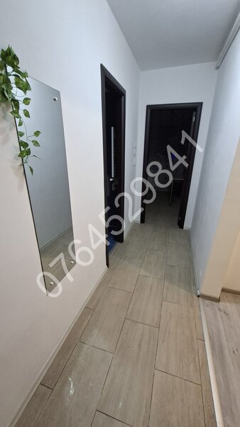 Titan, Str. Jean Steriadi, la 5 minute metrou 1 Decembrie 1918, renovat.