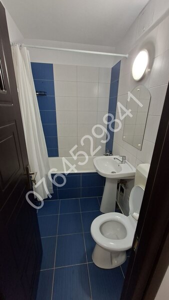 Titan, Str. Jean Steriadi, la 5 minute metrou 1 Decembrie 1918, renovat.